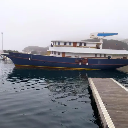 Classic Yacht Yanika Yachting Watersport Ets