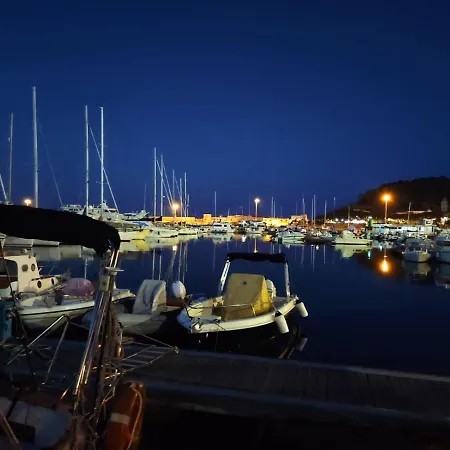 Classic Yacht Yanika Yachting Watersport Ets Botel