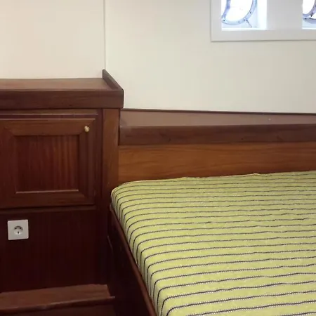 Botel Classic Yacht Yanika Yachting Watersport Ets *