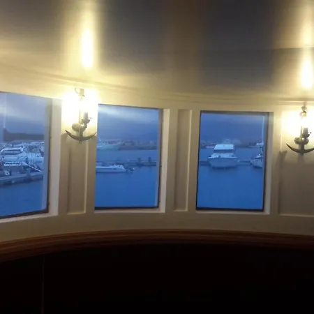 Classic Yacht Yanika Yachting Watersport Ets Botel